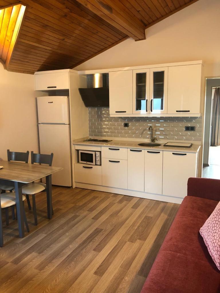 Opus Apart Hotel Κουσάντασι Εξωτερικό φωτογραφία